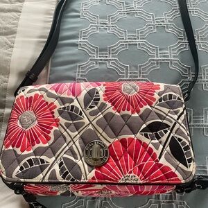Vera Bradley Turnlock Crossbody. Cherry Bloss